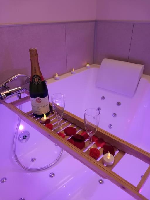 L'Atelier Des Reves Un Moment Magique Spa Prive Beaune  Extérieur photo
